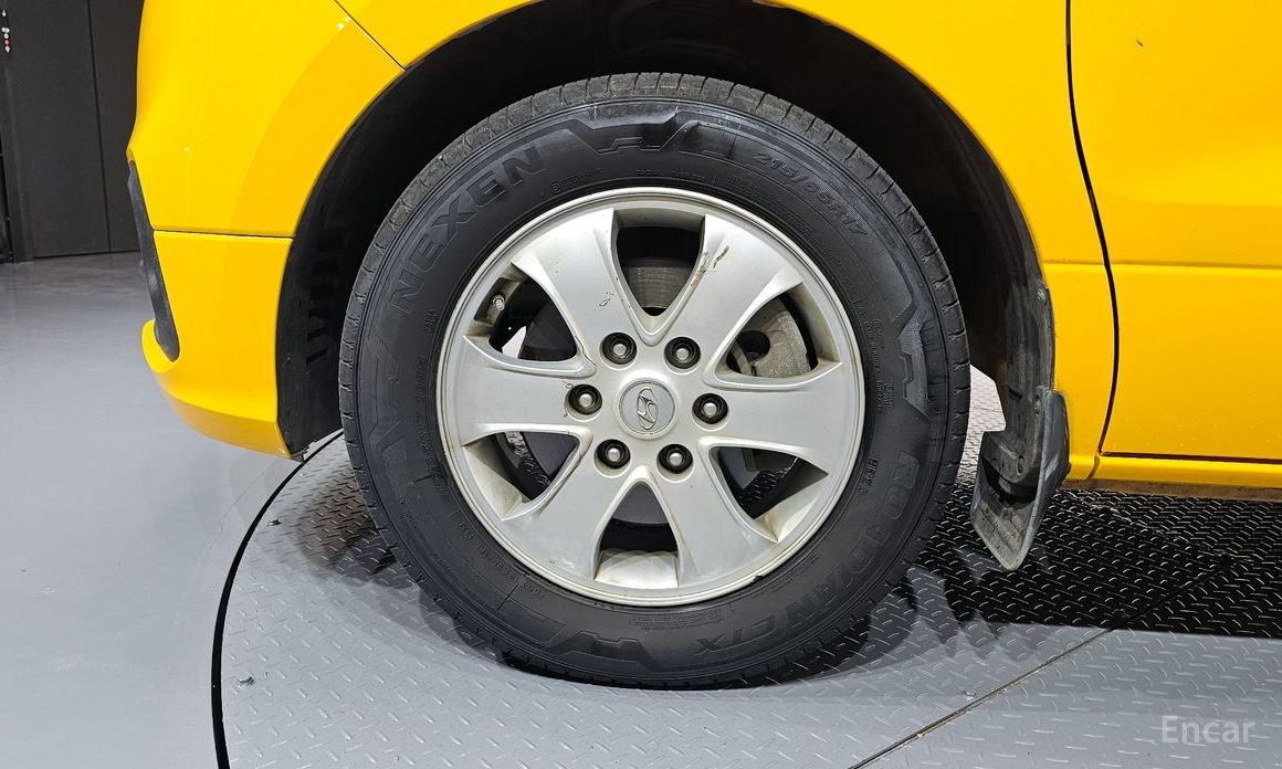  Hyundai Starex