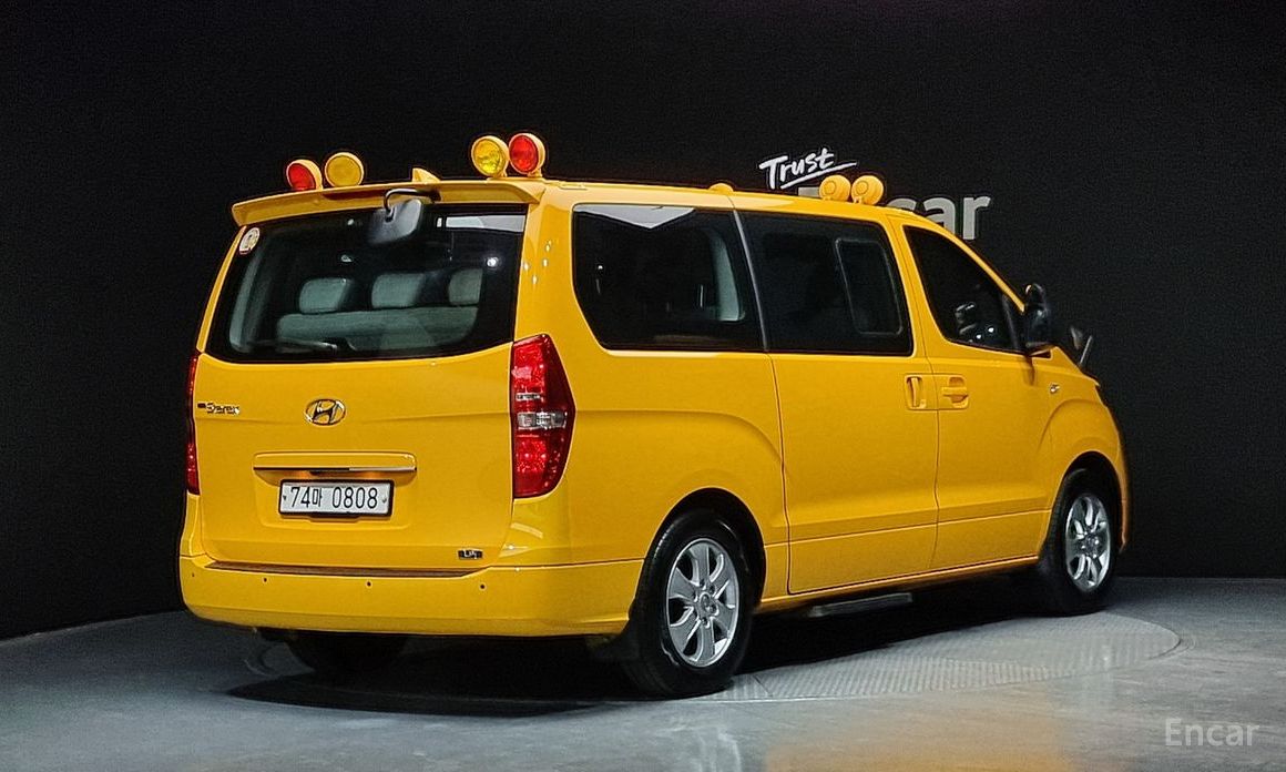  Hyundai Starex