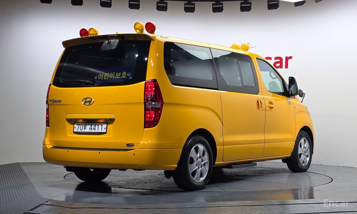  Hyundai Starex