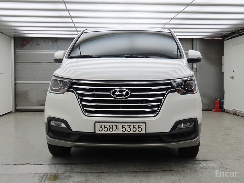  Hyundai Starex