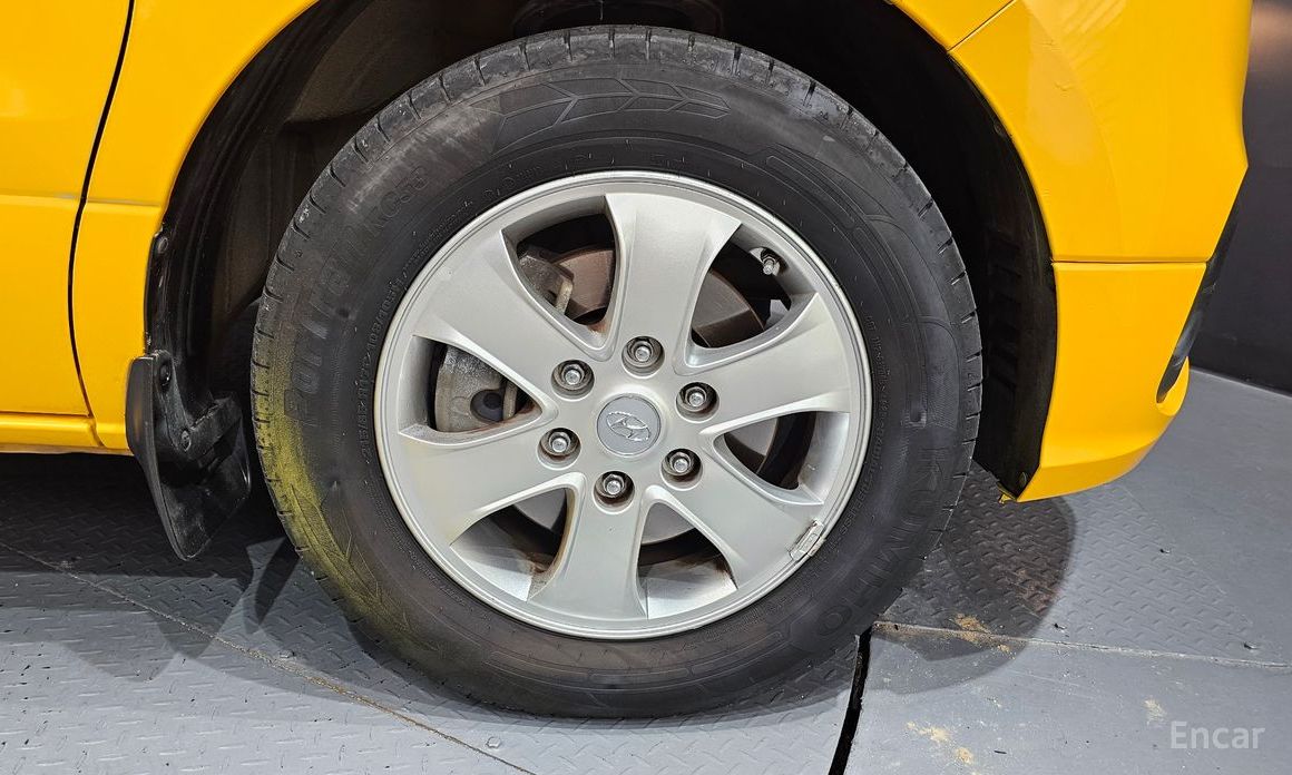  Hyundai Starex