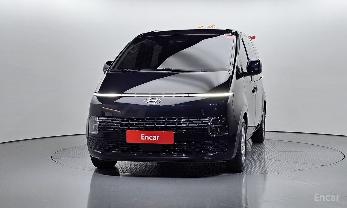  Hyundai Staria