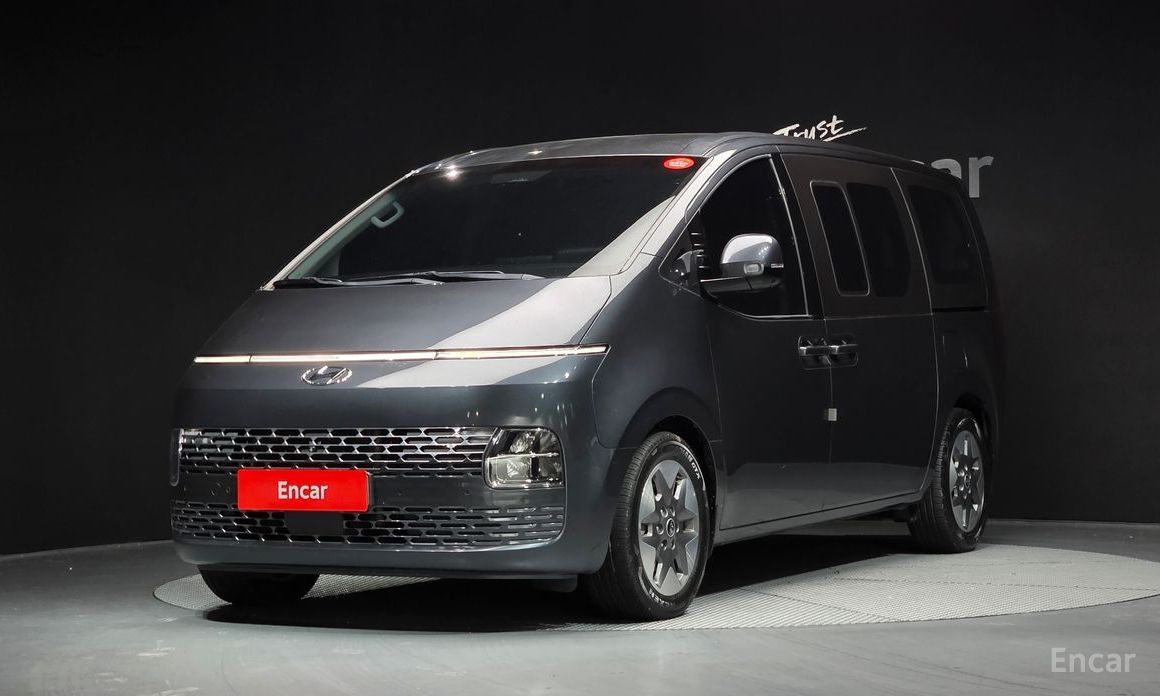  Hyundai Staria
