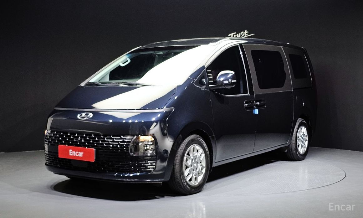  Hyundai Staria