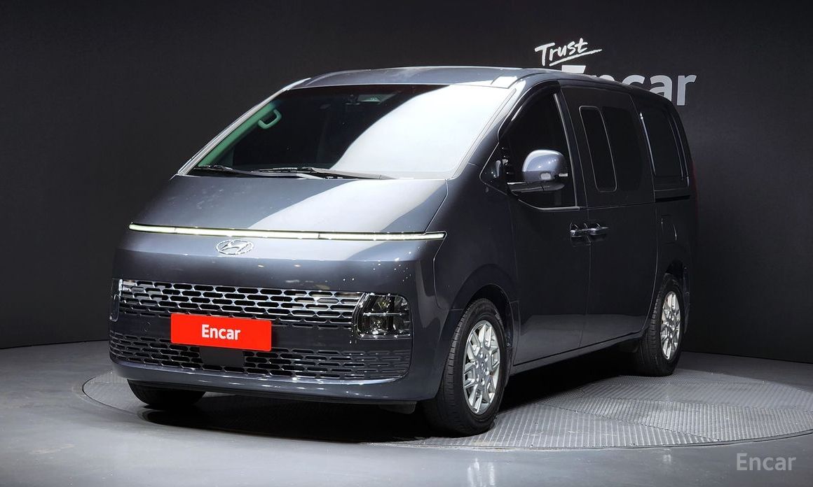  Hyundai Staria