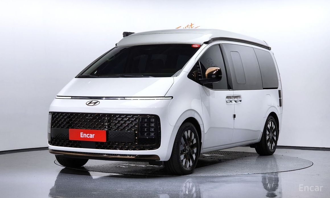  Hyundai Staria
