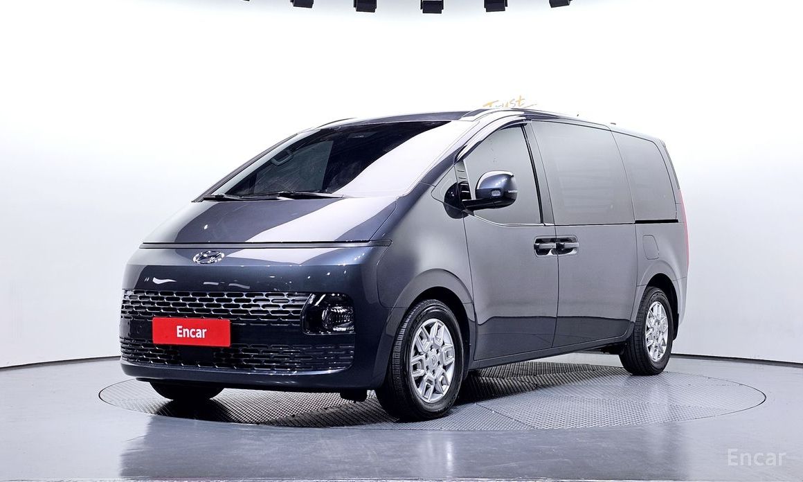  Hyundai Staria