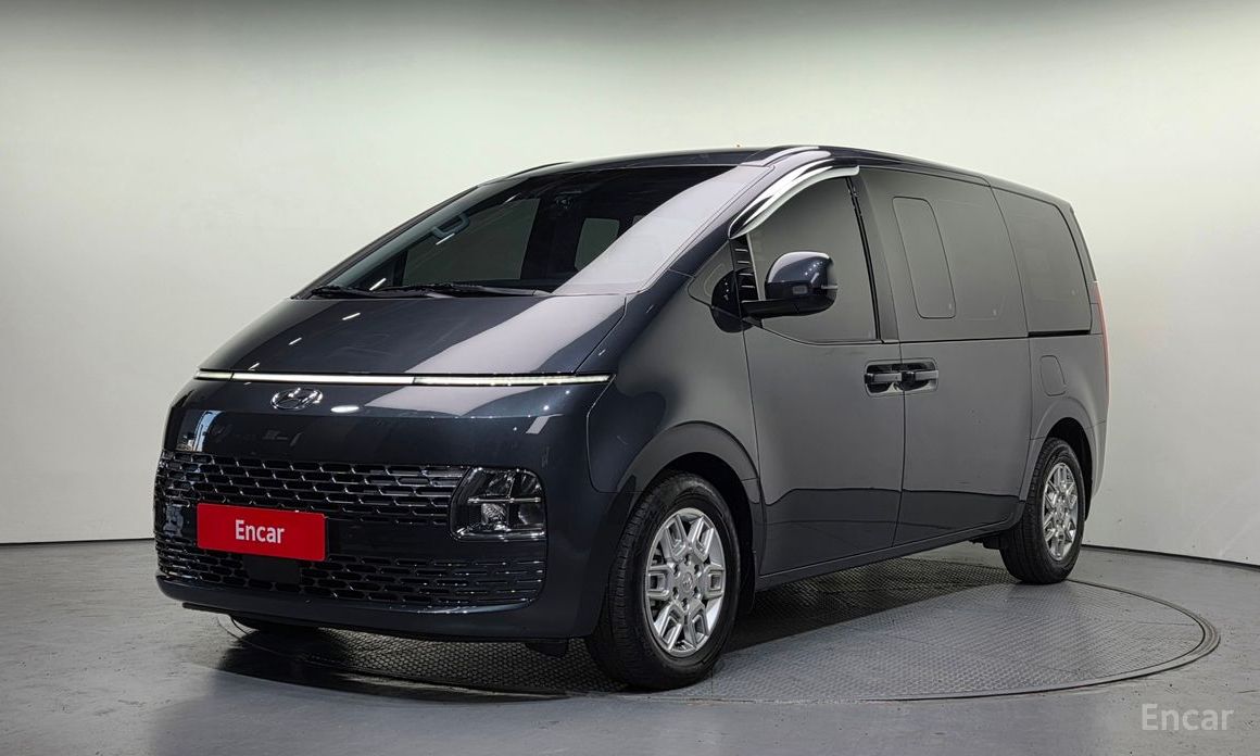  Hyundai Staria