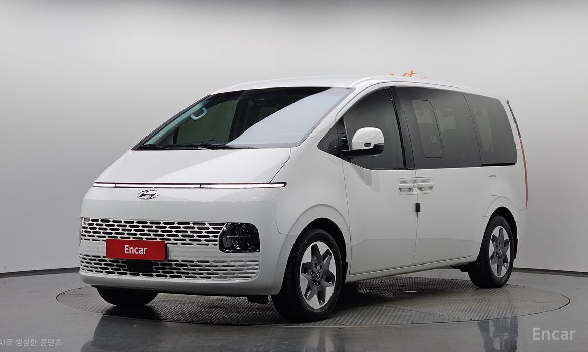  Hyundai Staria