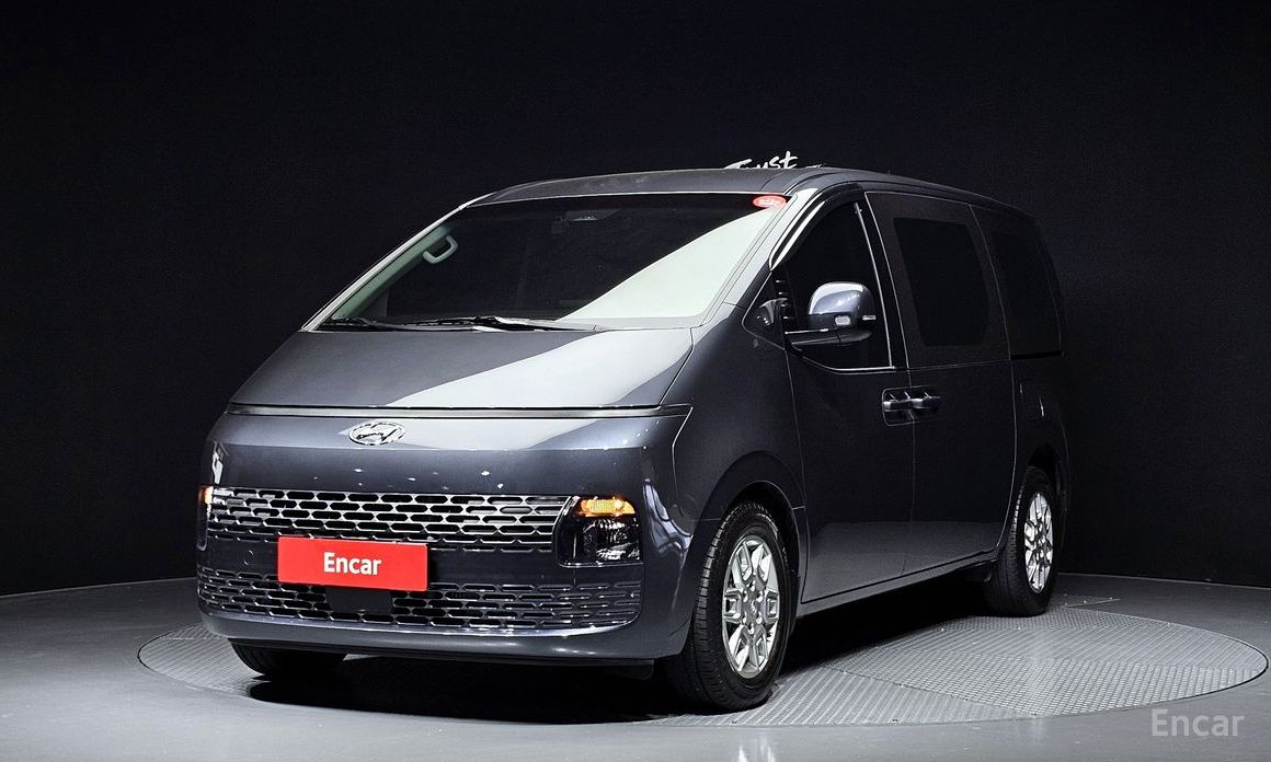  Hyundai Staria