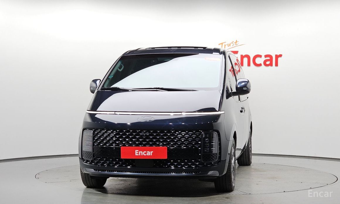 Hyundai Staria