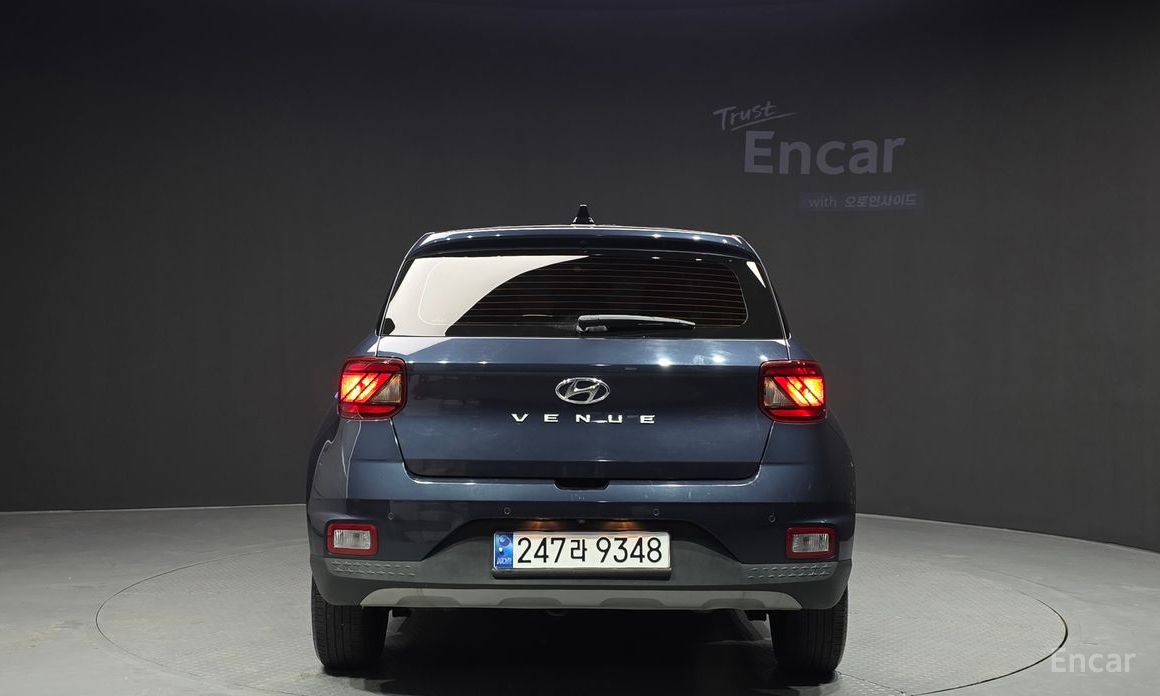  Hyundai Venue