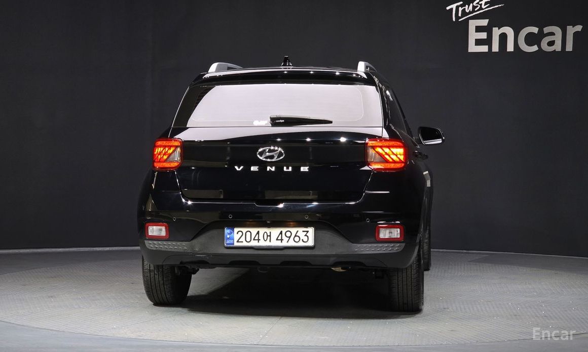  Hyundai Venue