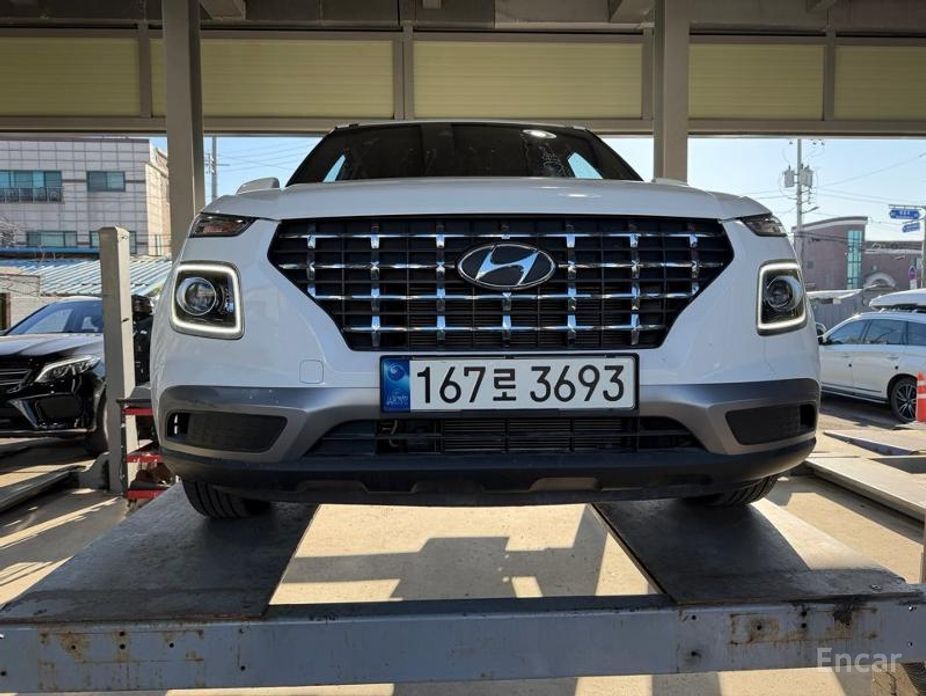  Hyundai Venue