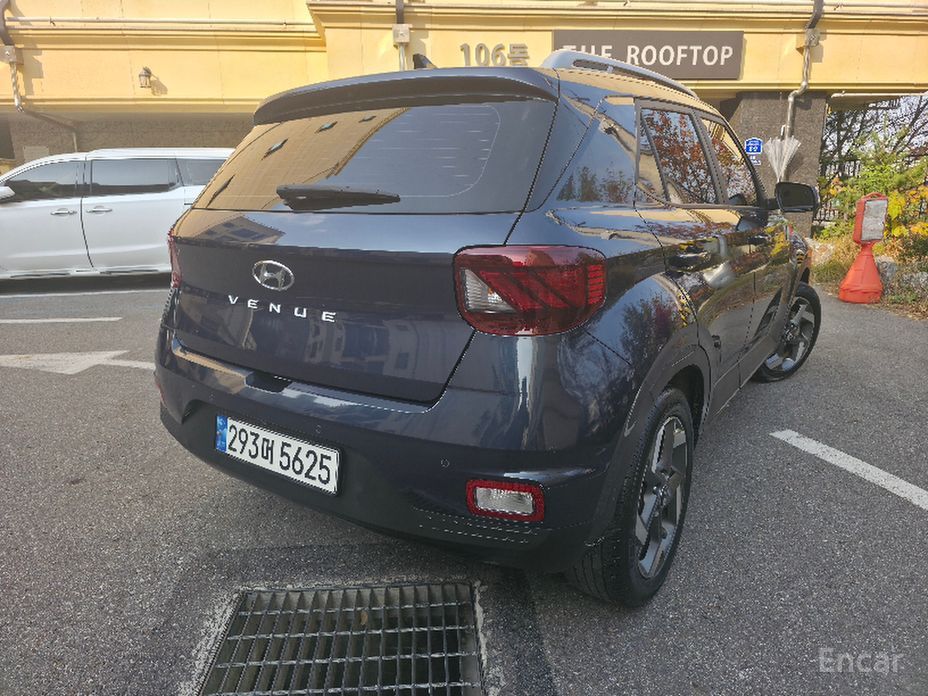  Hyundai Venue