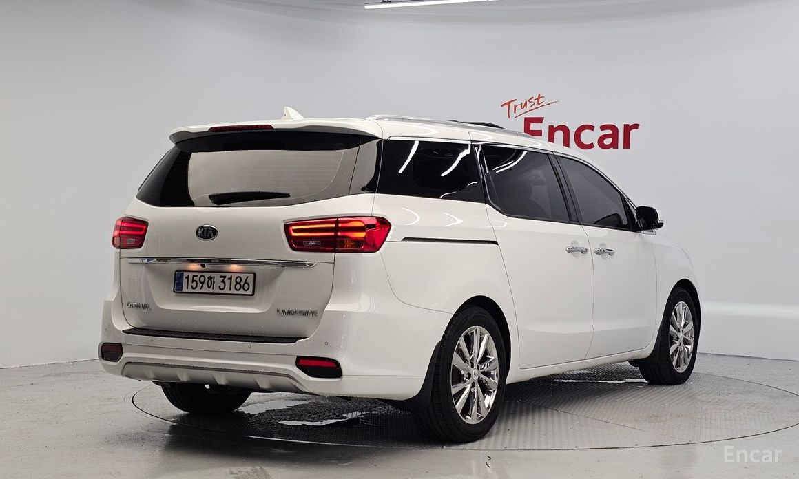  Kia Canival