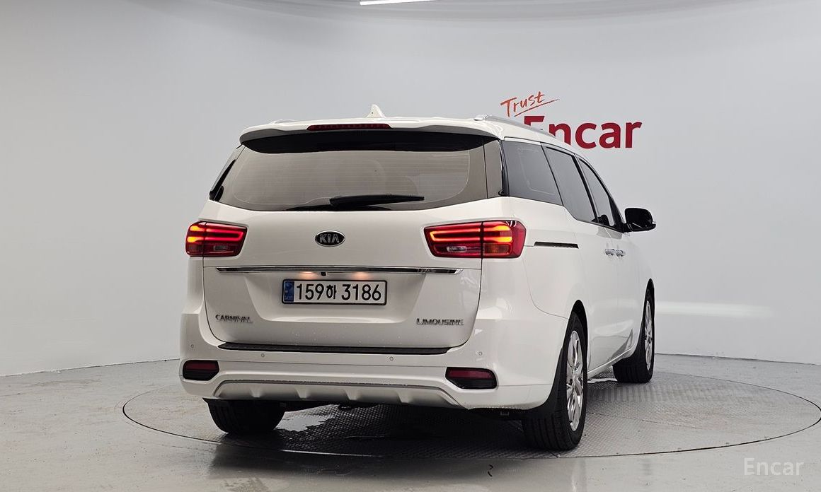  Kia Canival