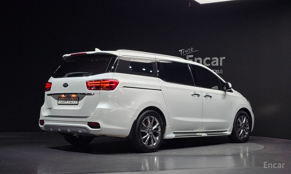  Kia Canival