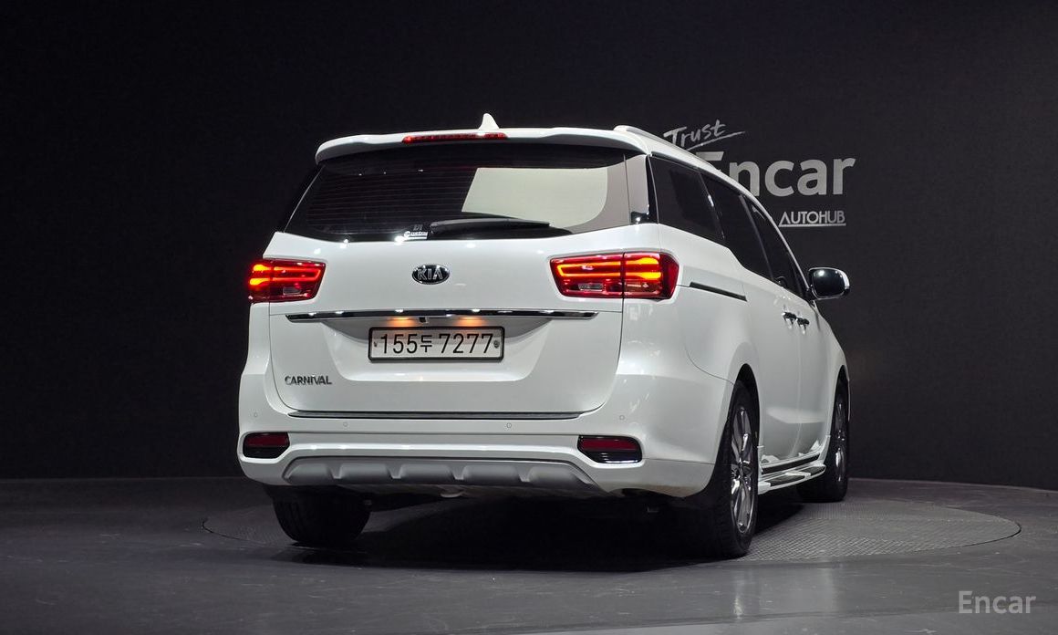  Kia Canival