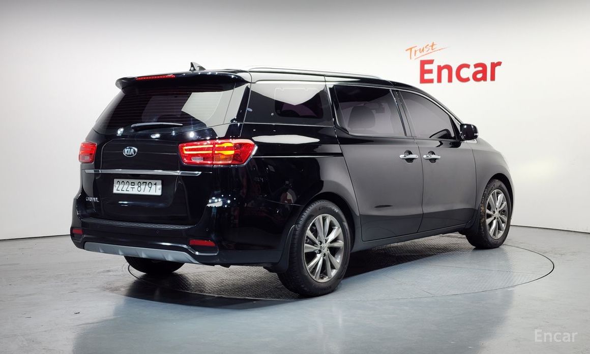  Kia Canival
