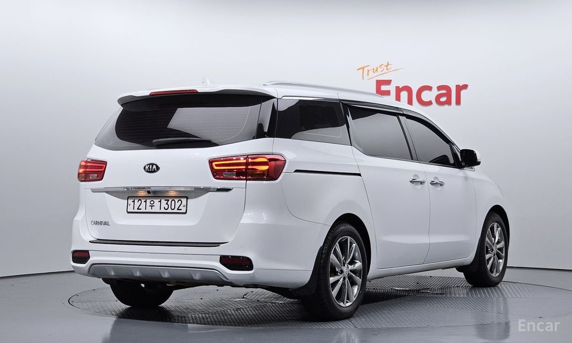  Kia Canival
