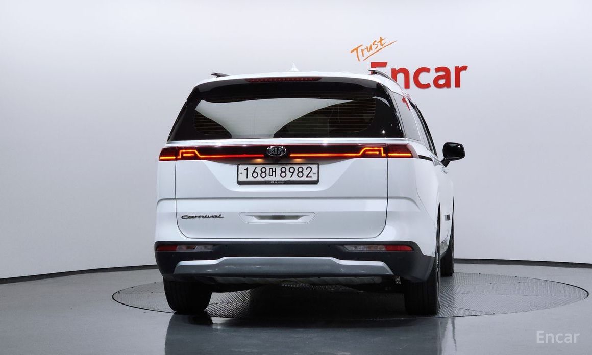  Kia Canival
