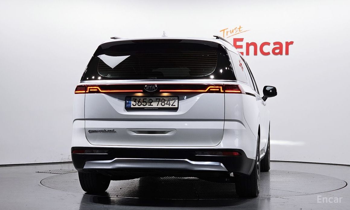  Kia Canival