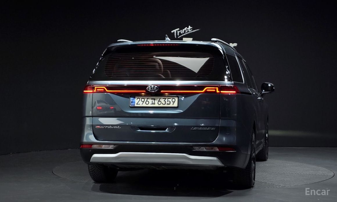  Kia Canival