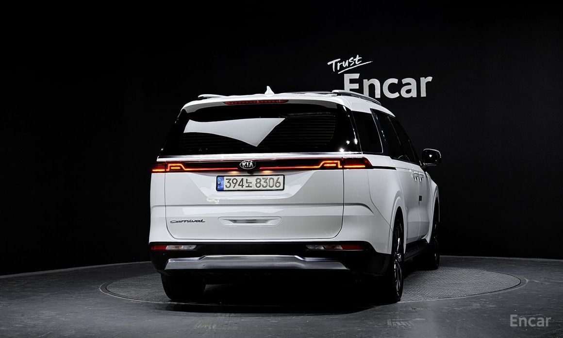  Kia Canival