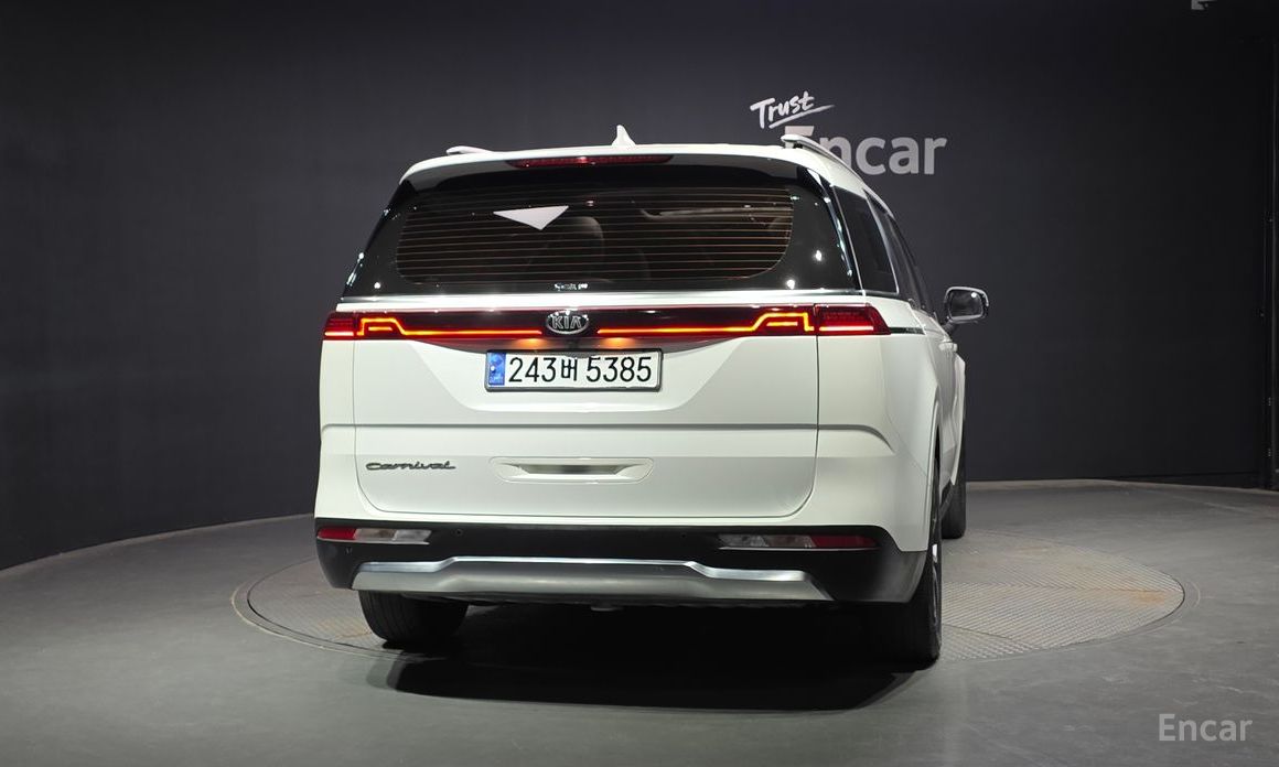  Kia Canival