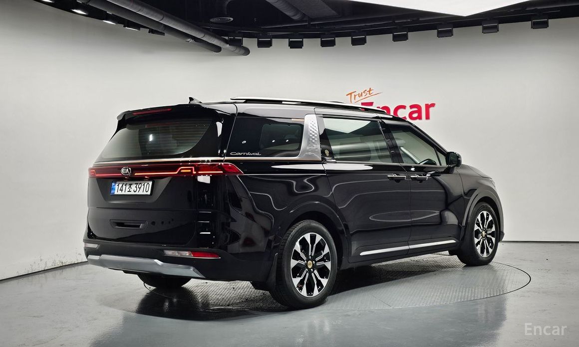  Kia Canival