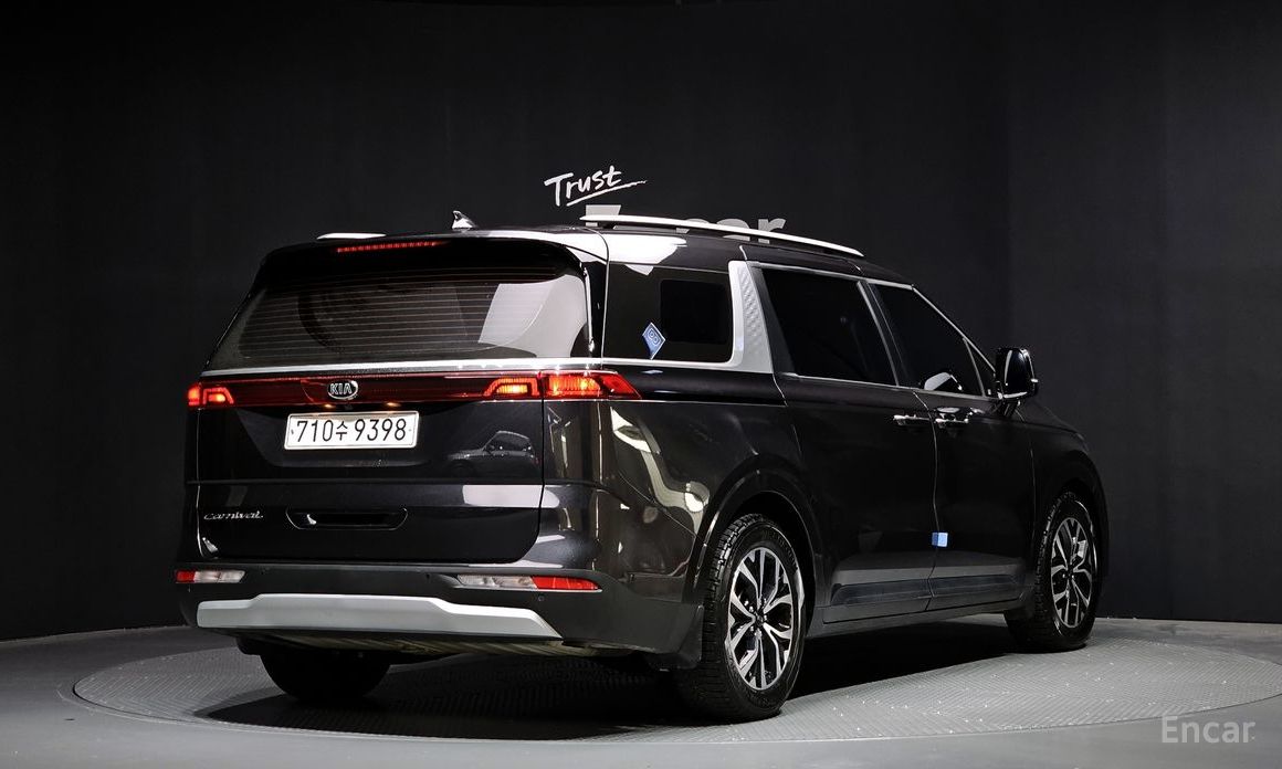  Kia Canival