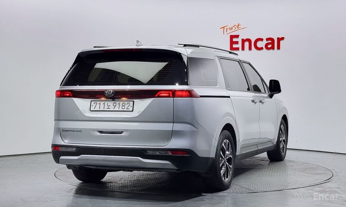 Kia Canival