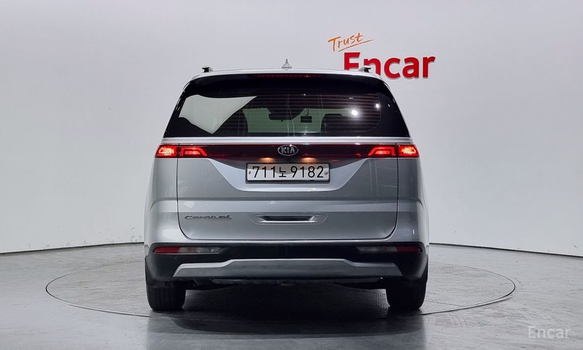  Kia Canival