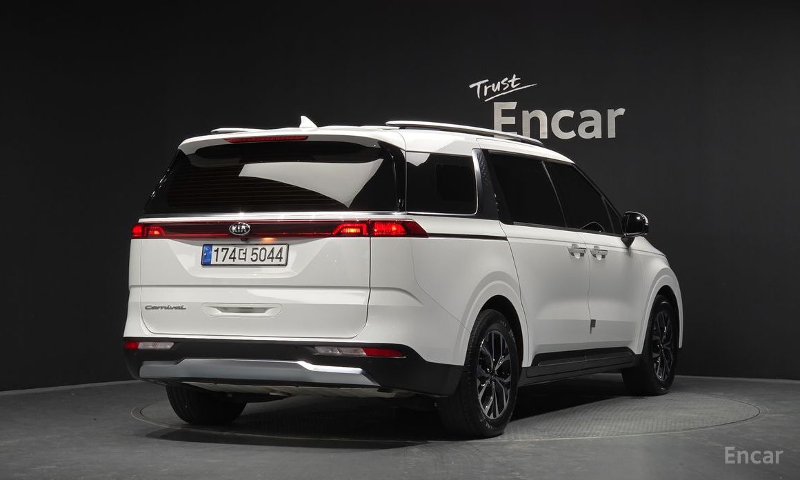  Kia Canival