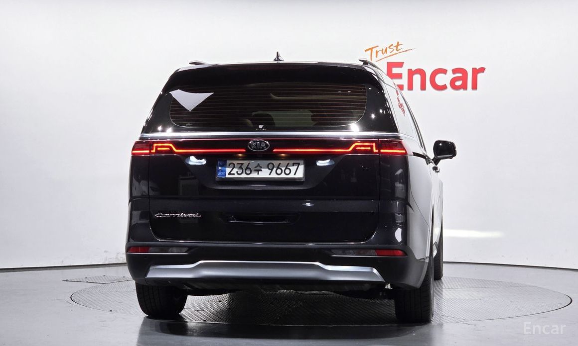  Kia Canival