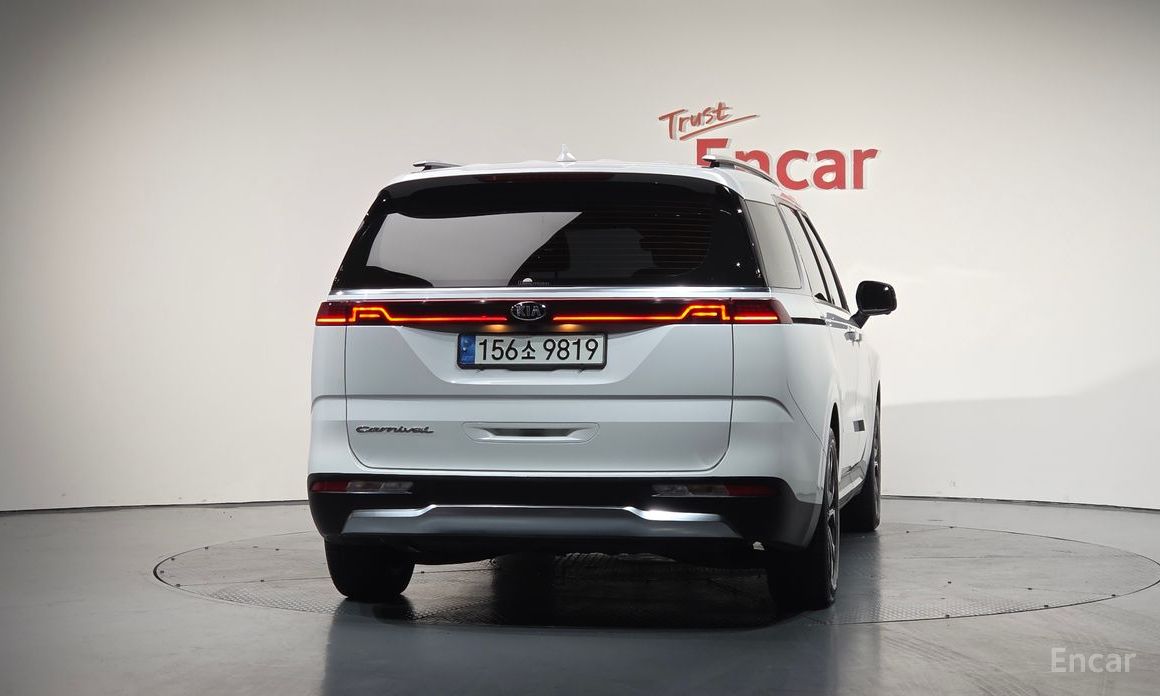  Kia Canival