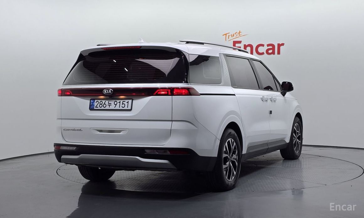  Kia Canival