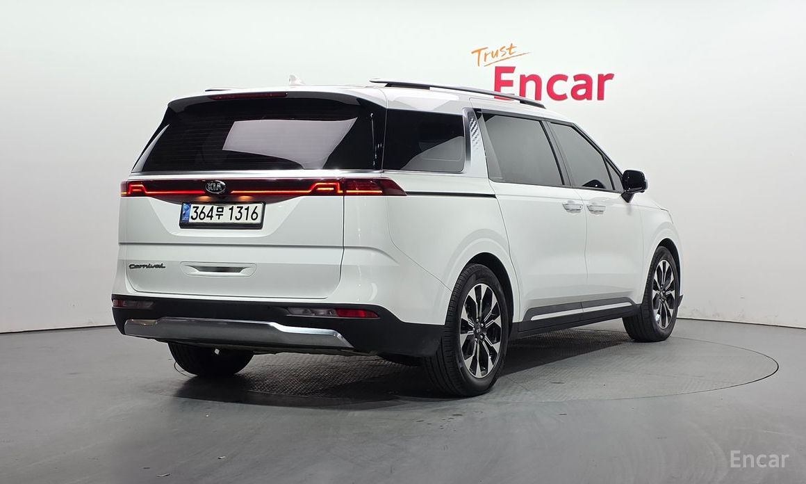  Kia Canival