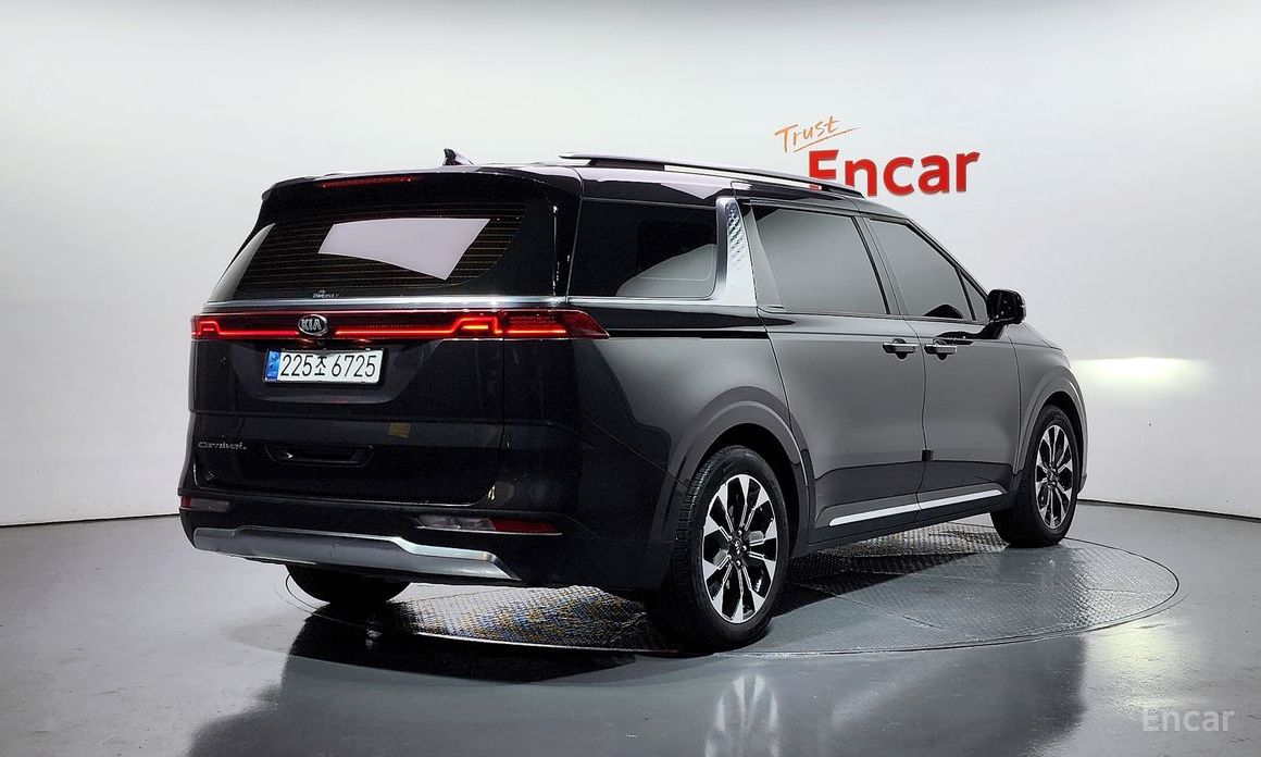  Kia Canival