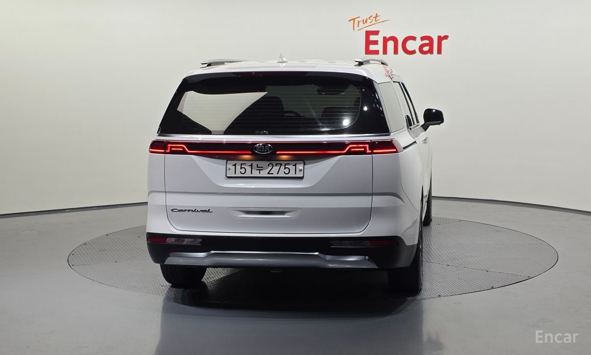  Kia Canival