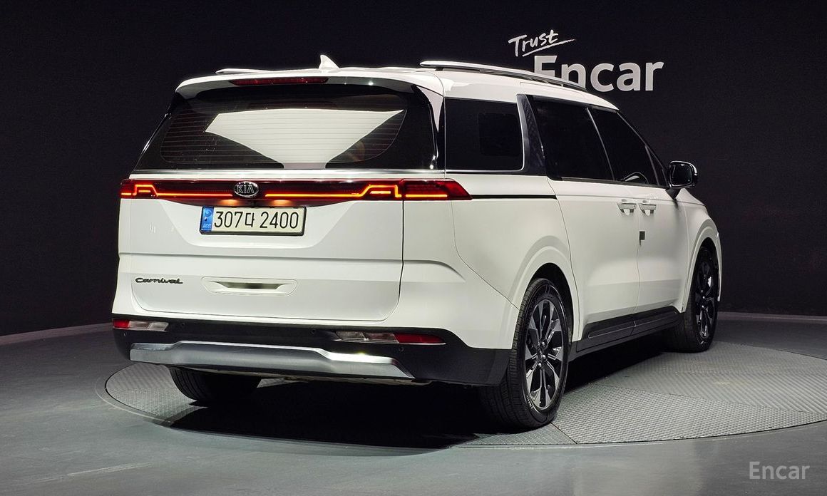  Kia Canival