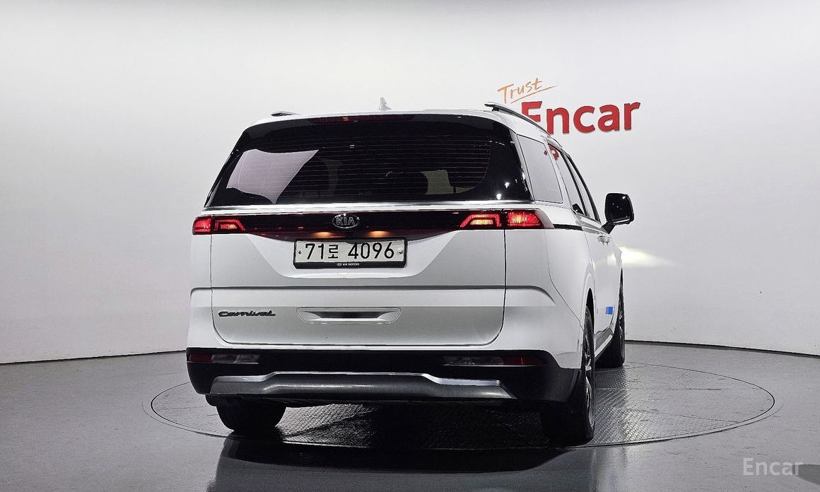  Kia Canival