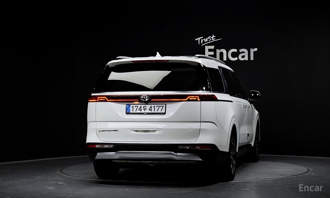  Kia Canival