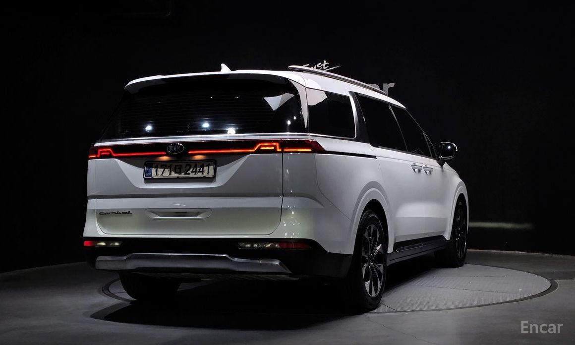  Kia Canival