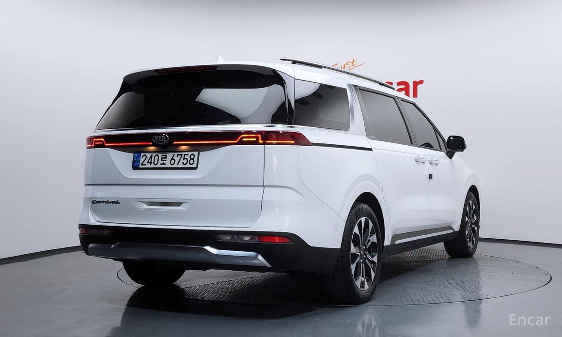  Kia Canival