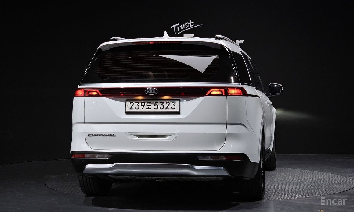  Kia Canival
