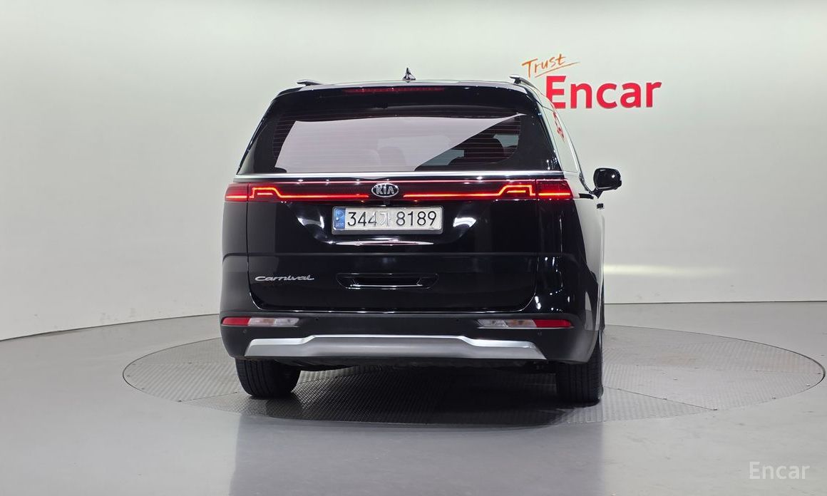 Kia Canival