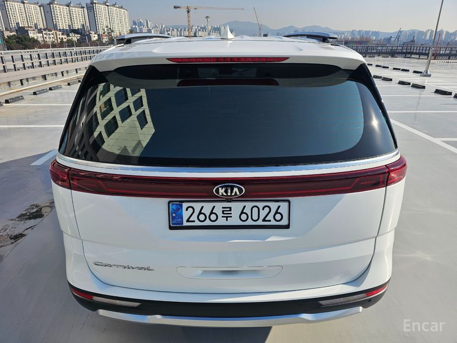  Kia Canival