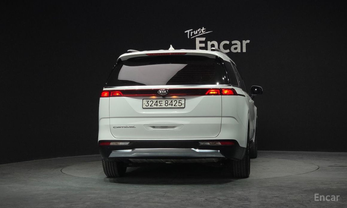  Kia Canival